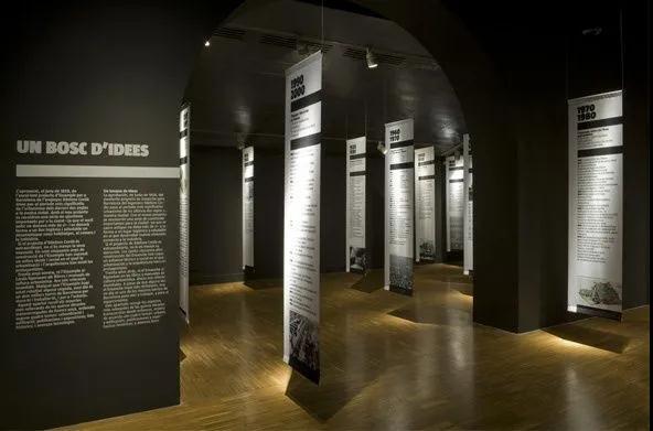 巖星建設 | 展廳設計是展示設計的一種插圖