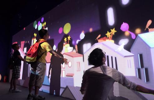 展廳設計中互動墻投影的優勢插圖